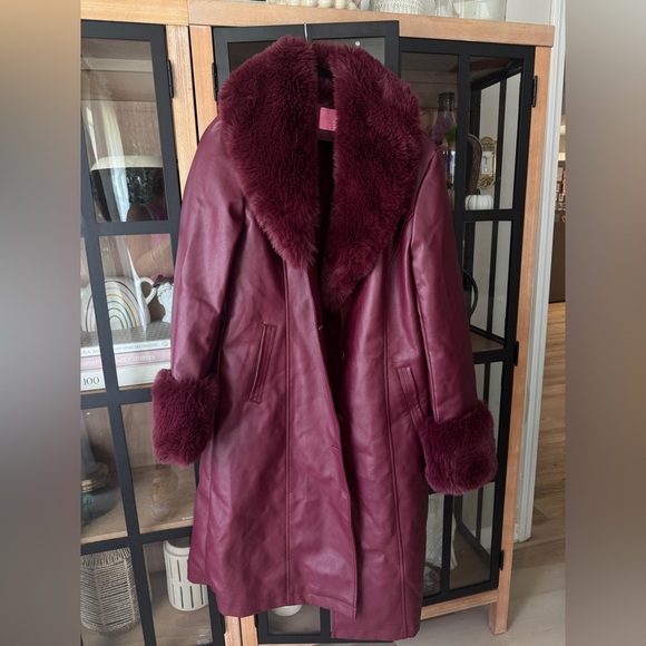 Azalea Wang Marbolo trench coat faux fur PU buttons shawl collar cuffs burgundy - Picture 5 of 12